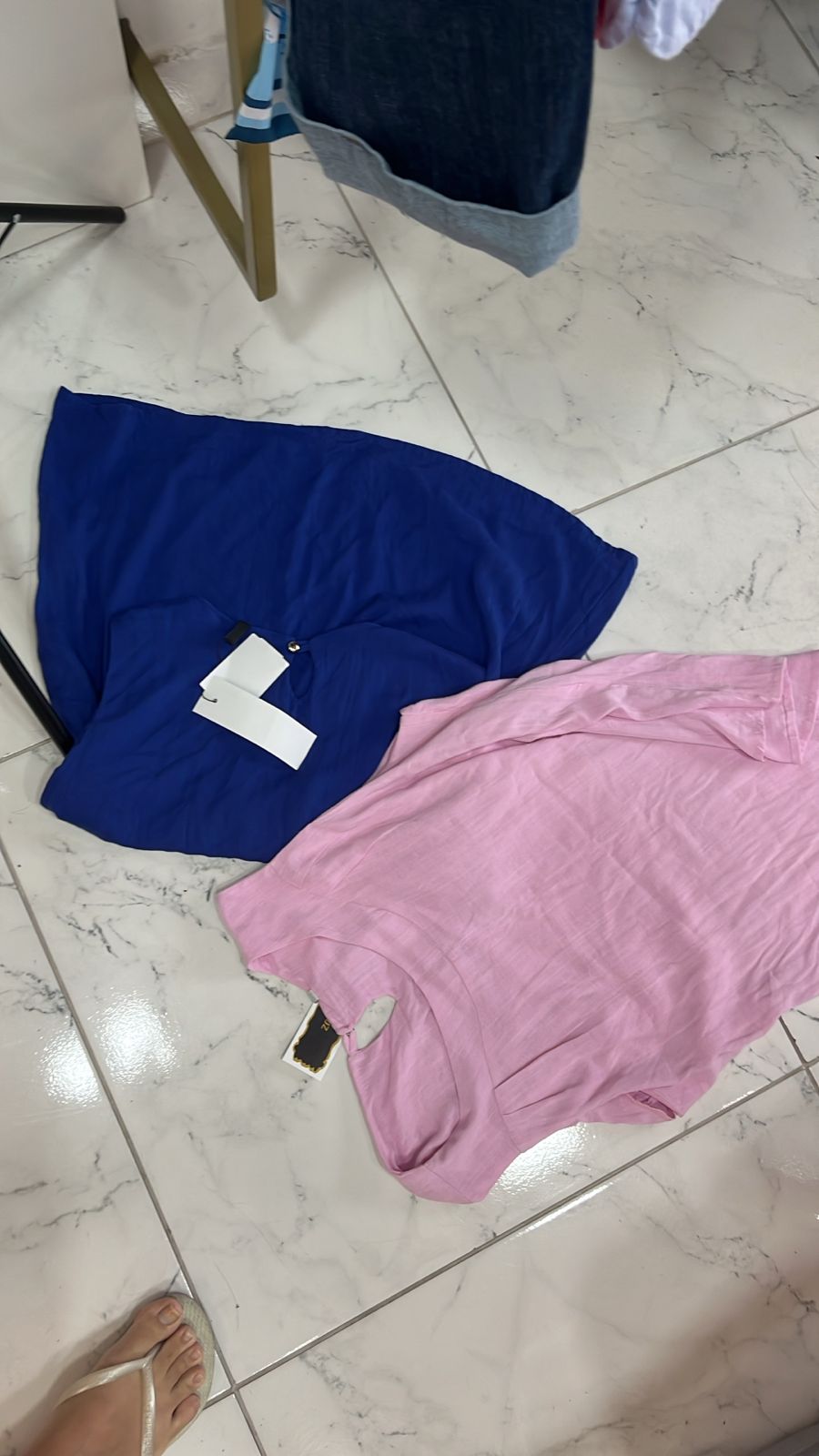 Blusa Viscolinho Plus Size s/ Manga